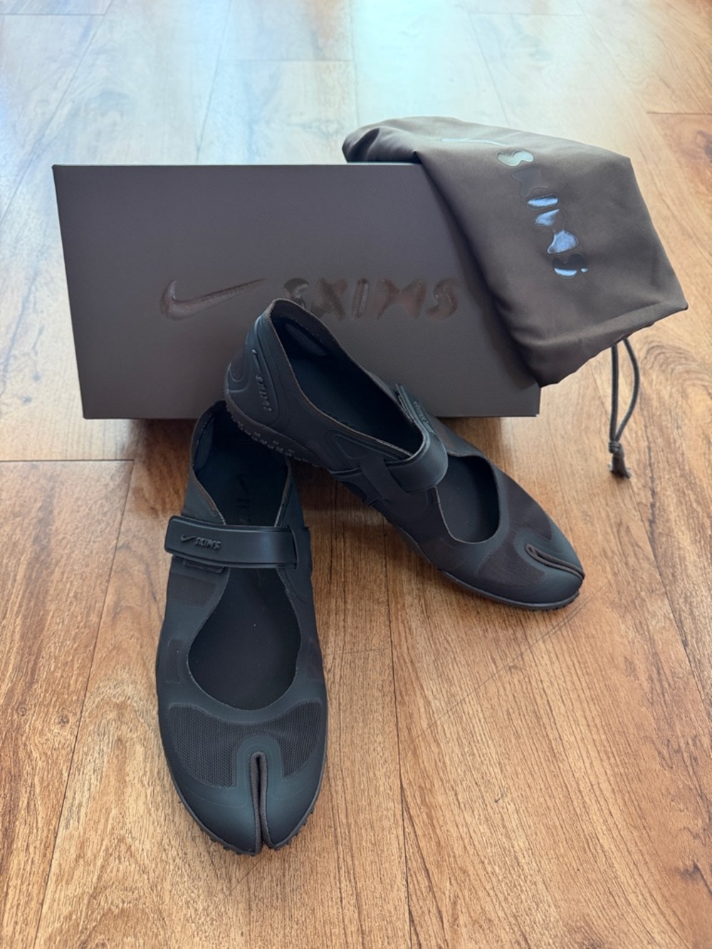 Nike SKIMS Rift Mesh Tabi